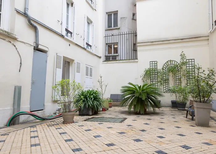 Appartement F2 17Eme Jacques Parijs